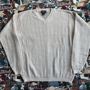 Vintage Men’s Falcon Bay Gold Label Beige V-Neck Sweater